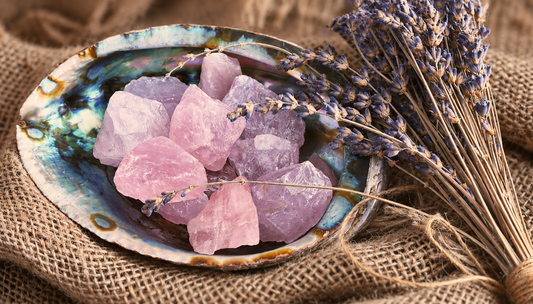 How do I choose the right natural crystal jewelry for my unique aura?